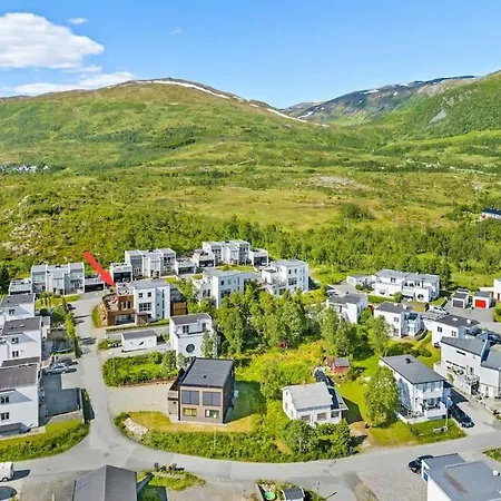 - Free Parking - Outside Area - Private - Close To Nature - Self Check In Апартаменты